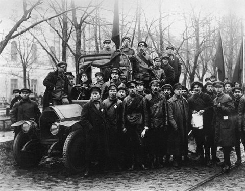 彼得格勒赤卫队 · 1917